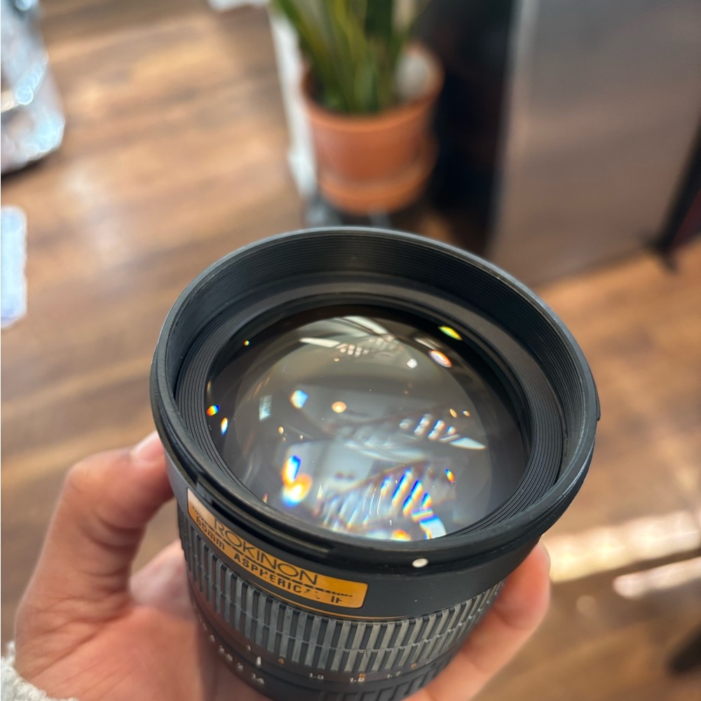 Rokinon 85mm 1.4 Aspherical IF lens for Canon